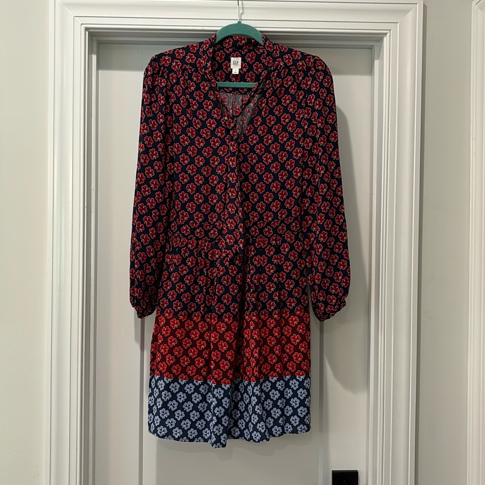 Gap size 8 women’s dress Clover print